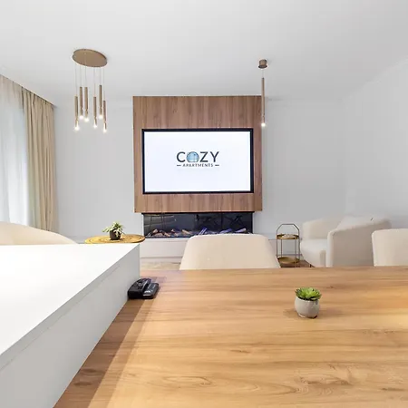 Апартаменты Luxury Cosmopolit In The Heart Of *